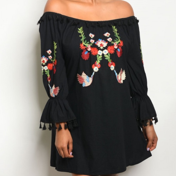 Dresses & Skirts - PLUS SIZE  BLACK WITH FLOWER EMBROIDERY DRESS